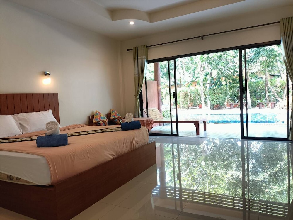 Baan Suan Resort 13/54