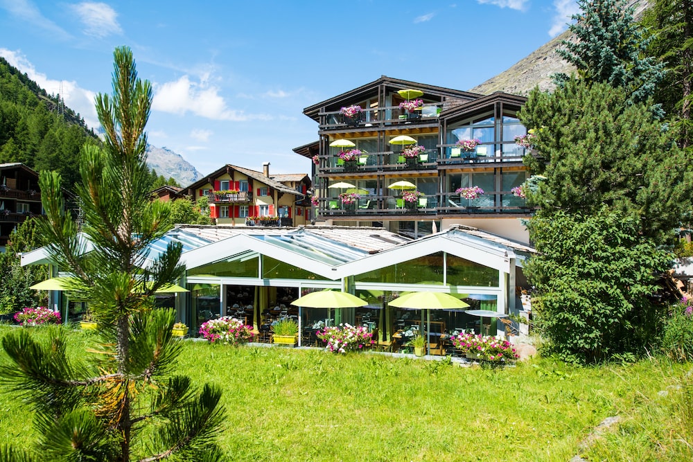 Loftsuite Hotel Saas 7/50