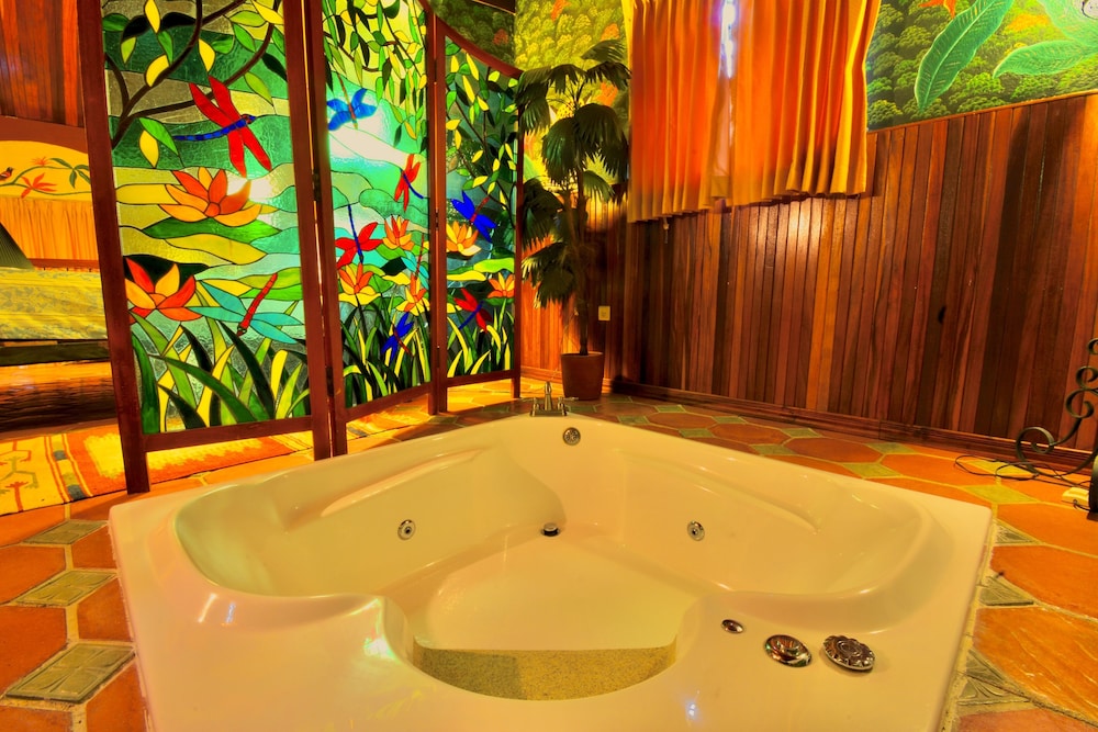 La Mansion Inn Arenal 24/50