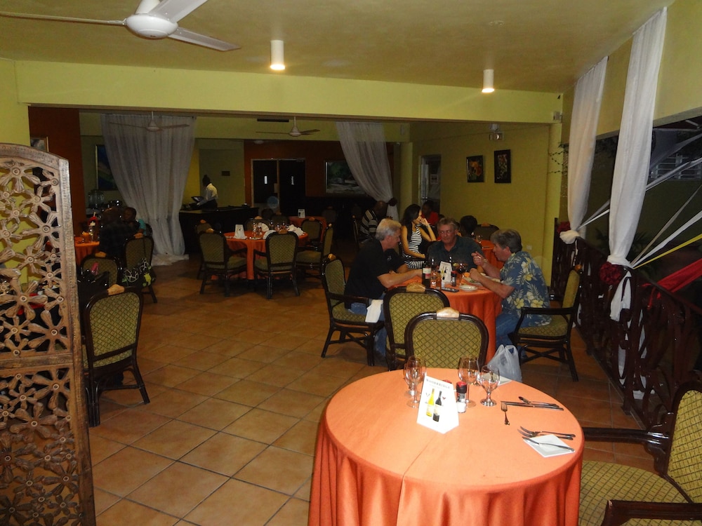 Altamont Court Hotel 54/73