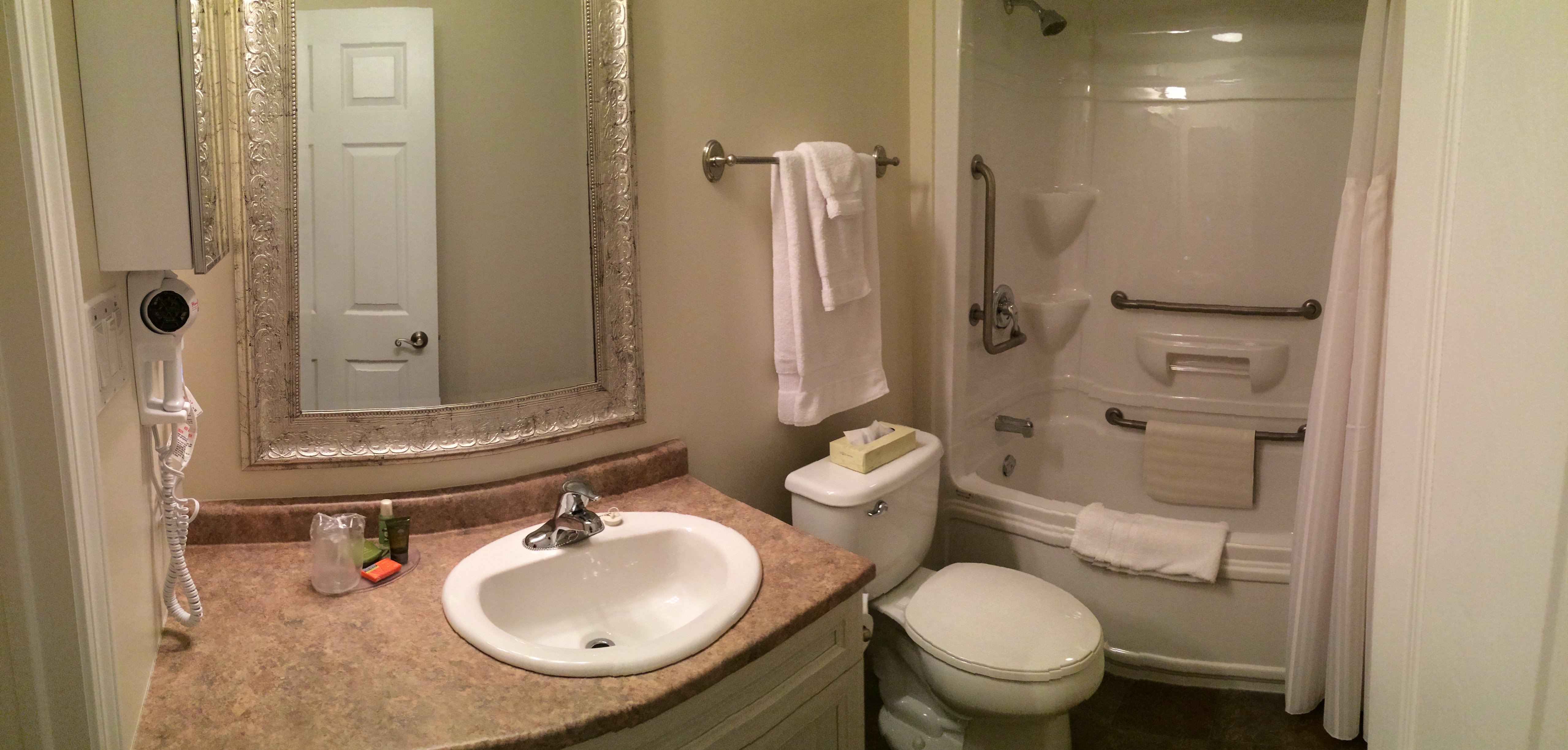 Balsam Suites Boutique Inn And Residence 76/77