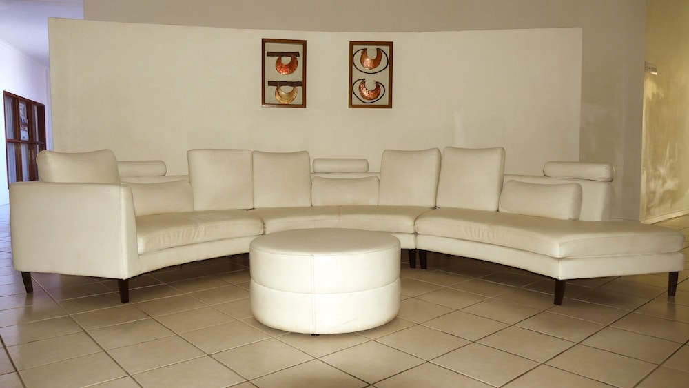 Madang Star International Hotel 45/60