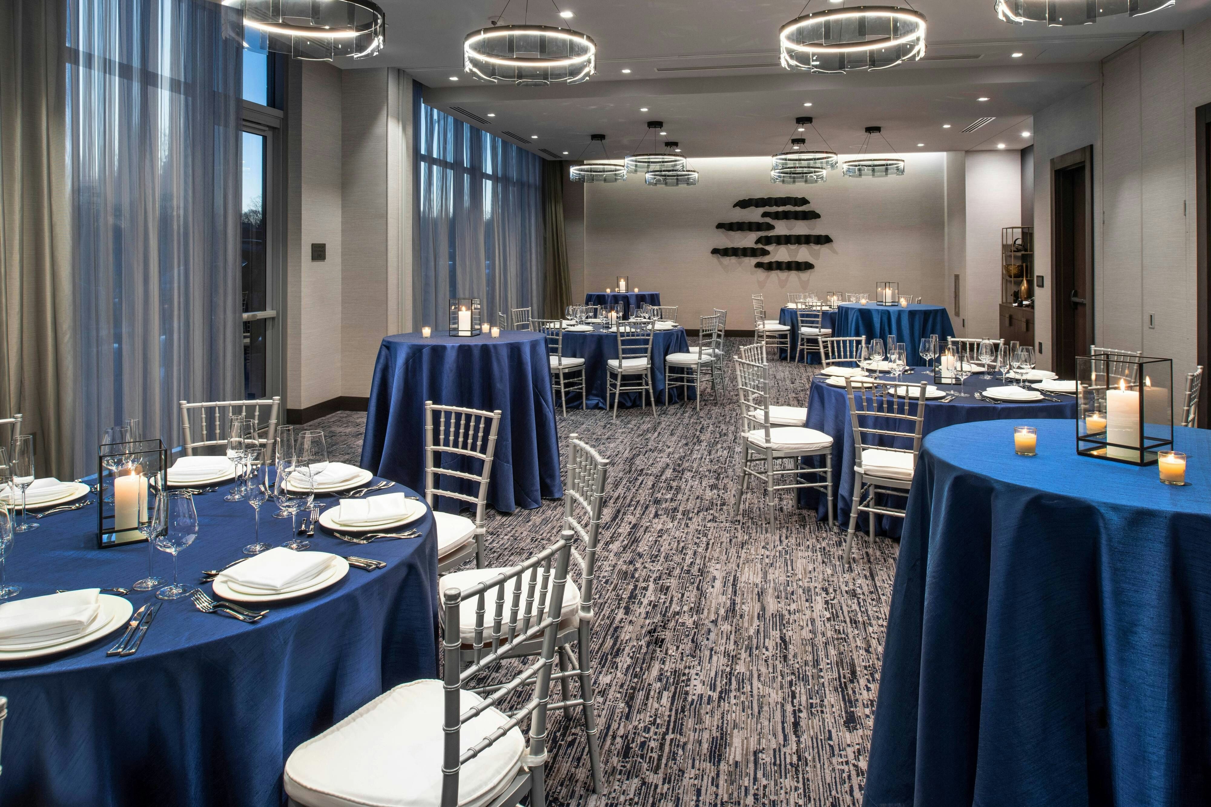 Ac Hotel By Marriott Portsmouth Downtown/Waterfront 54/77