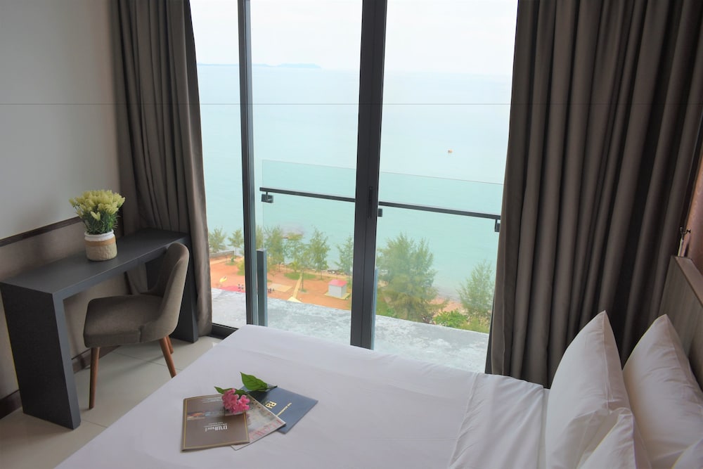 D Wharf Hotel And Serviced Residence 31/71