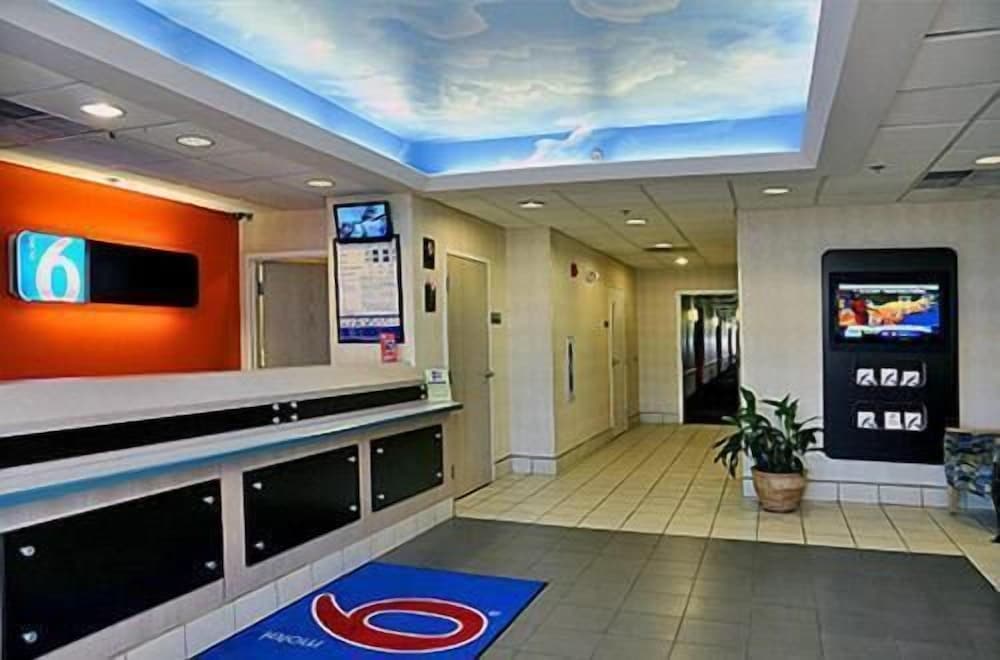 Motel6 Milan, OH - Sandusky 21/64