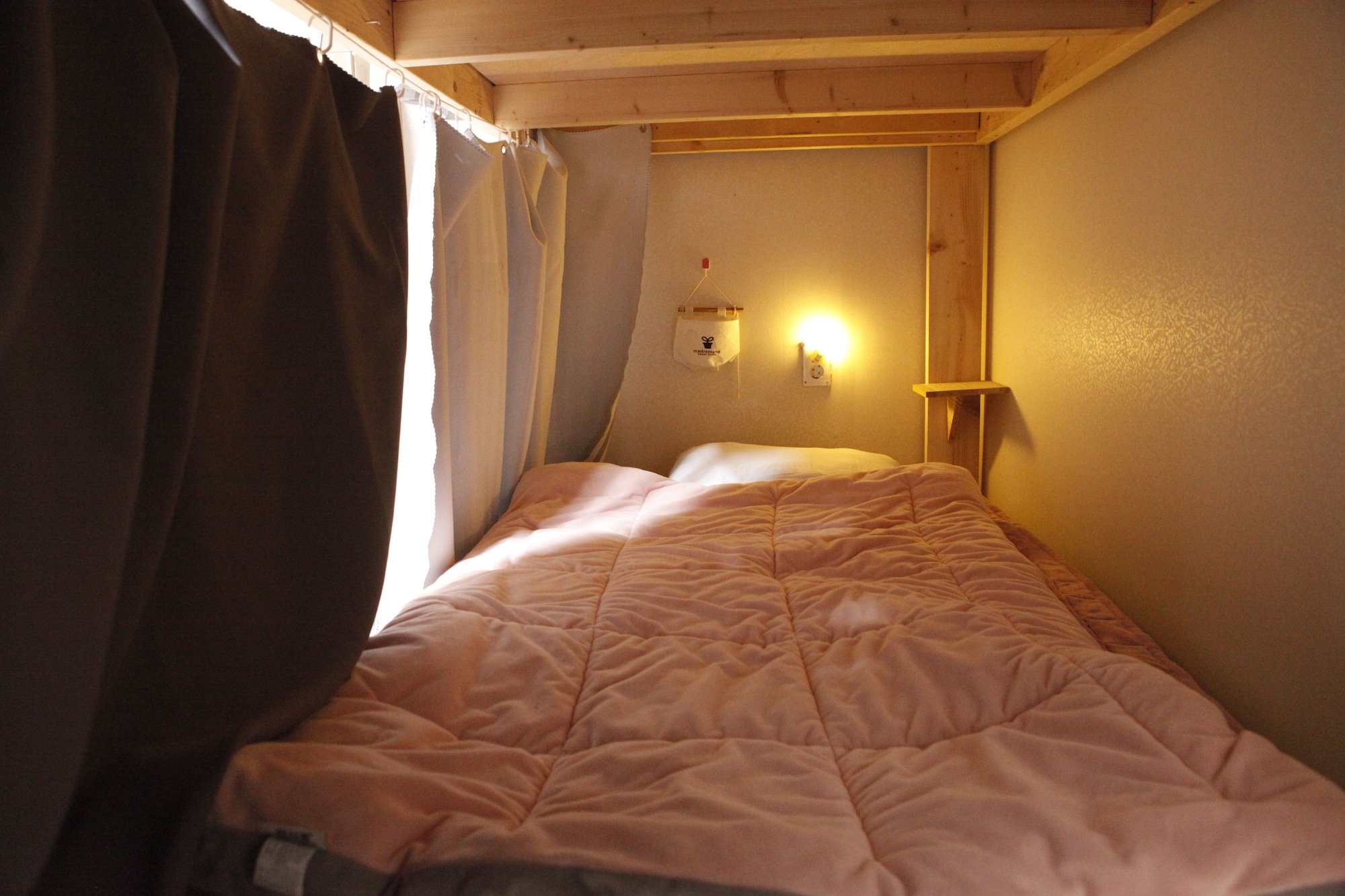 MALE DORM, 6 PEOPLE
