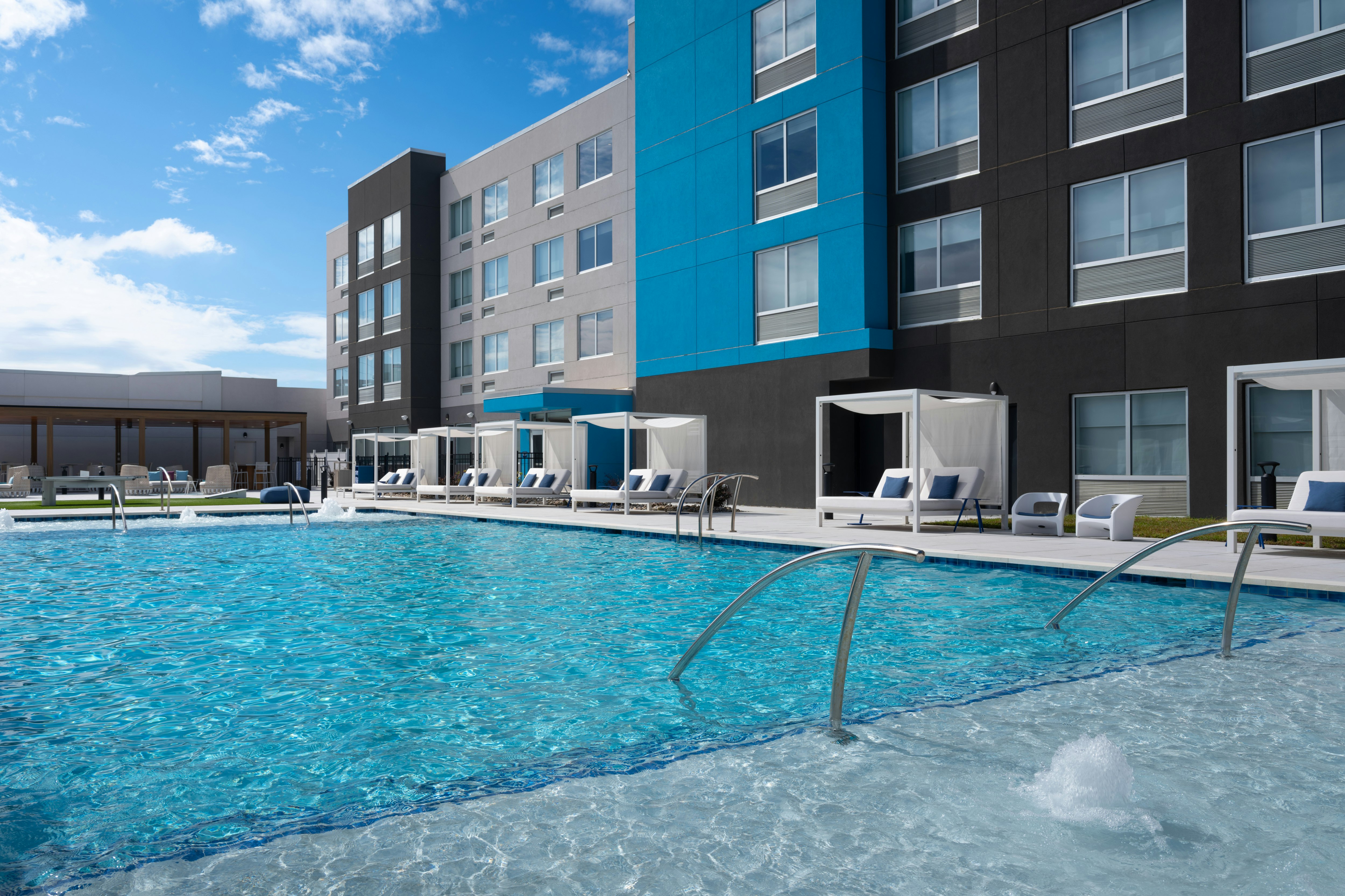 Tru by Hilton Wilmington 22/22