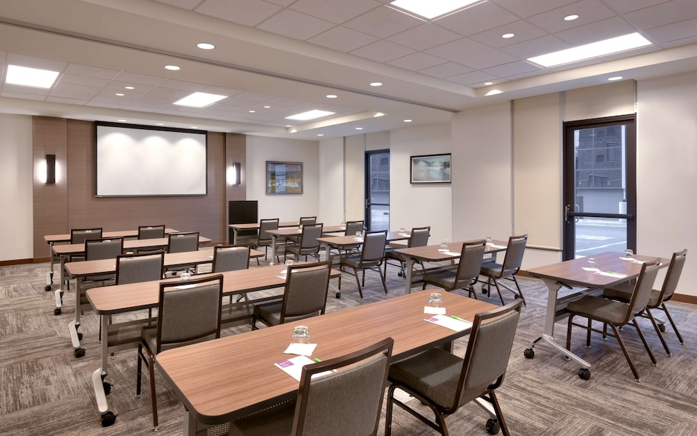 Hyatt Place Anchorage-Midtown 31/39