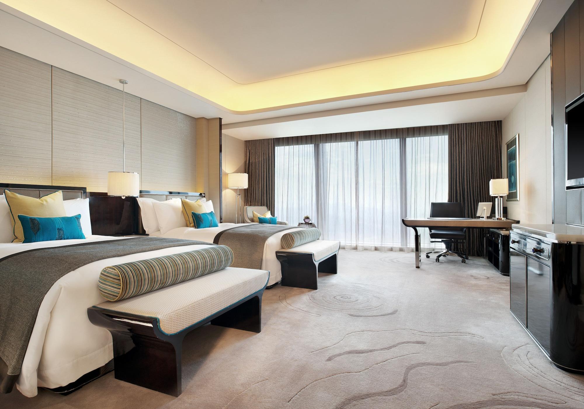 Room, City View, Large