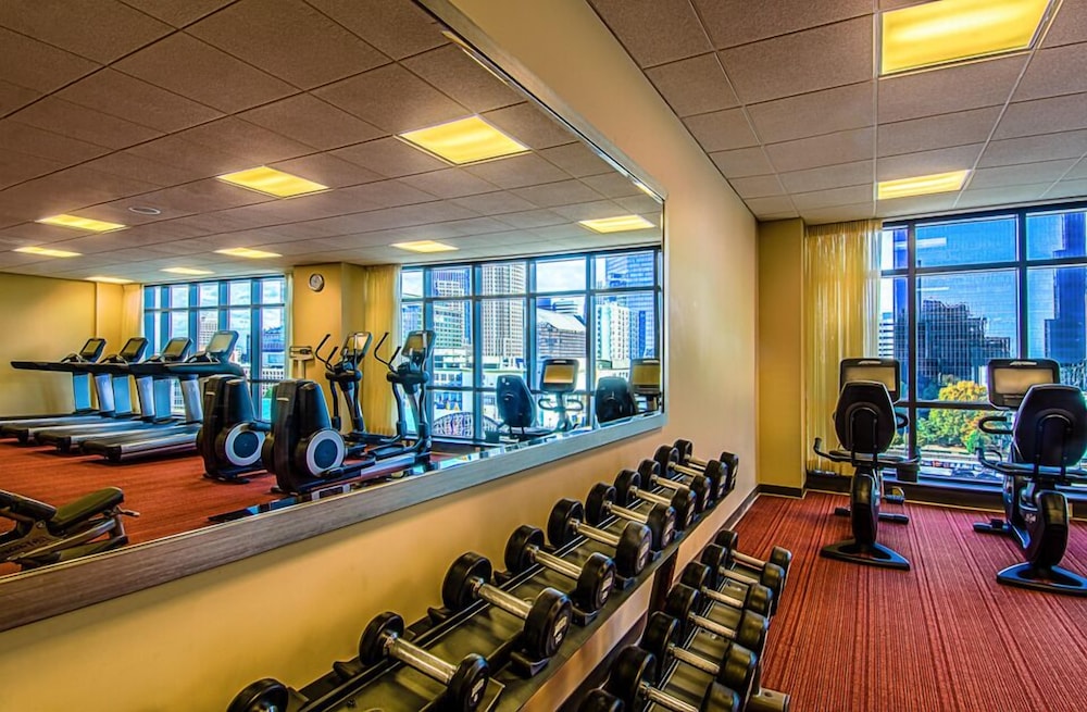 Hyatt Place Charlotte Downtown 32/68