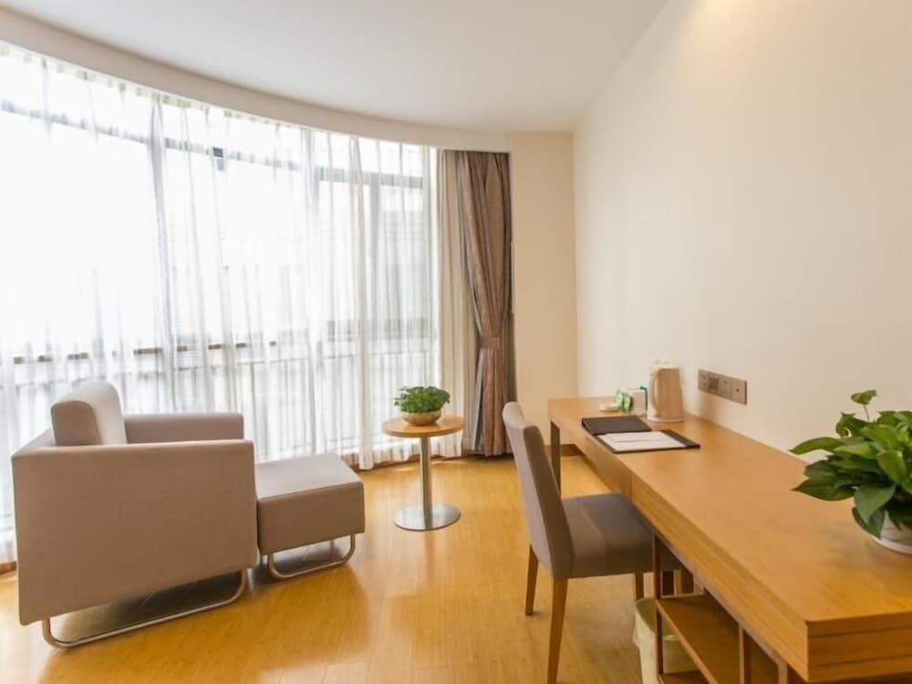 Greentree Inn Suzhou Wujiang Fenhu Development District Express Hotel 27/38