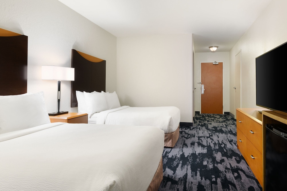 Fairfield Inn And Suites By Marriott Ft Pierce 14/50