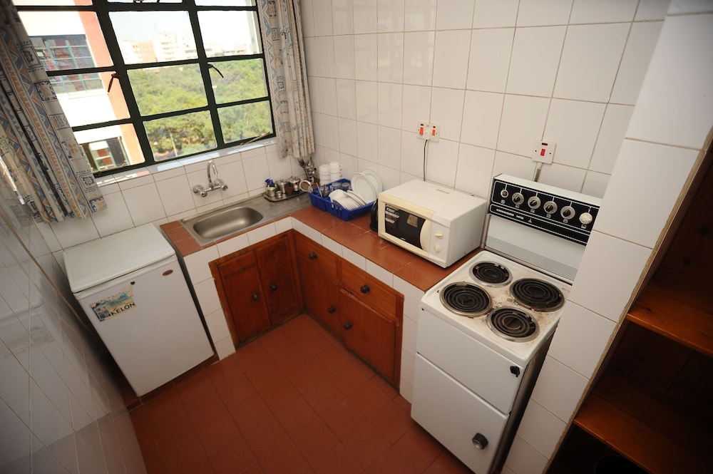 Kenya Comfort Hotel 54/69