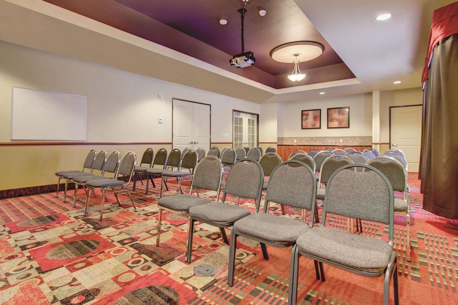 La Quinta Inn & Suites by Wyndham Denver Gateway Park 26/33
