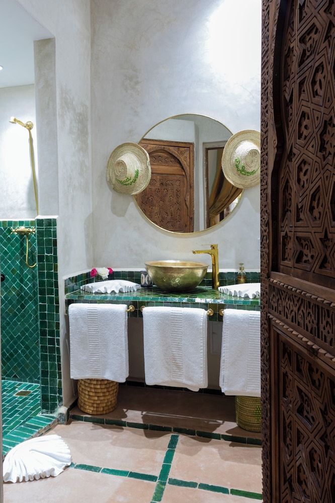 Riad Pachavana 10/78