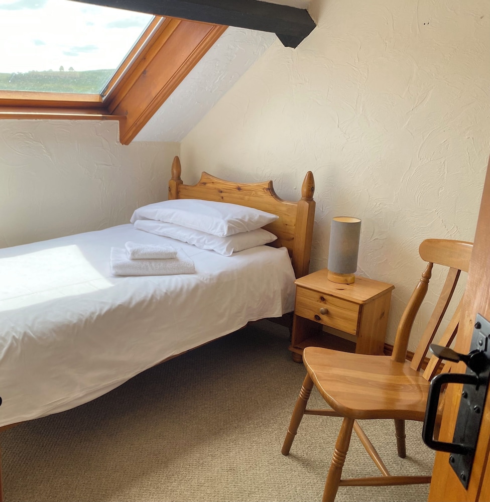 Craven Garth Cottages 15/50