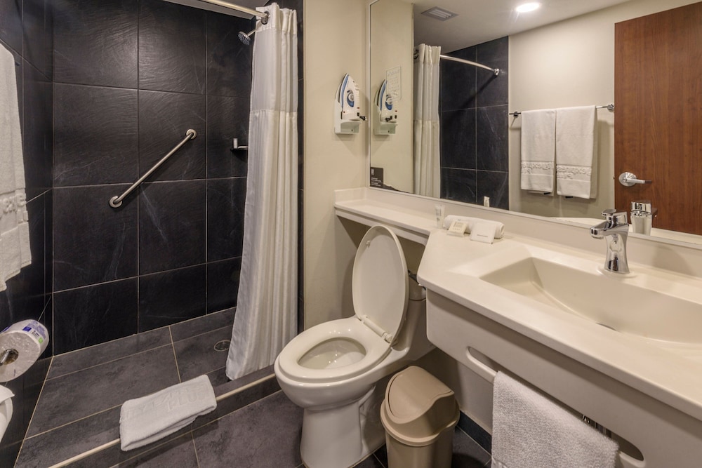 City Express Plus by Marriott Bogota Aeropuerto 61/62
