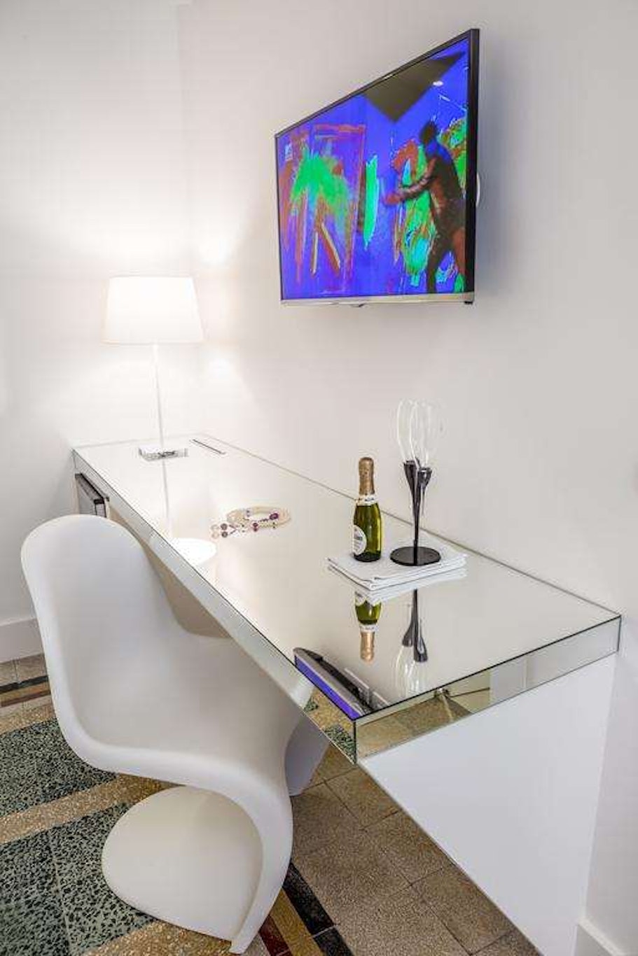 Home Boutique Luxury & Design 31/37