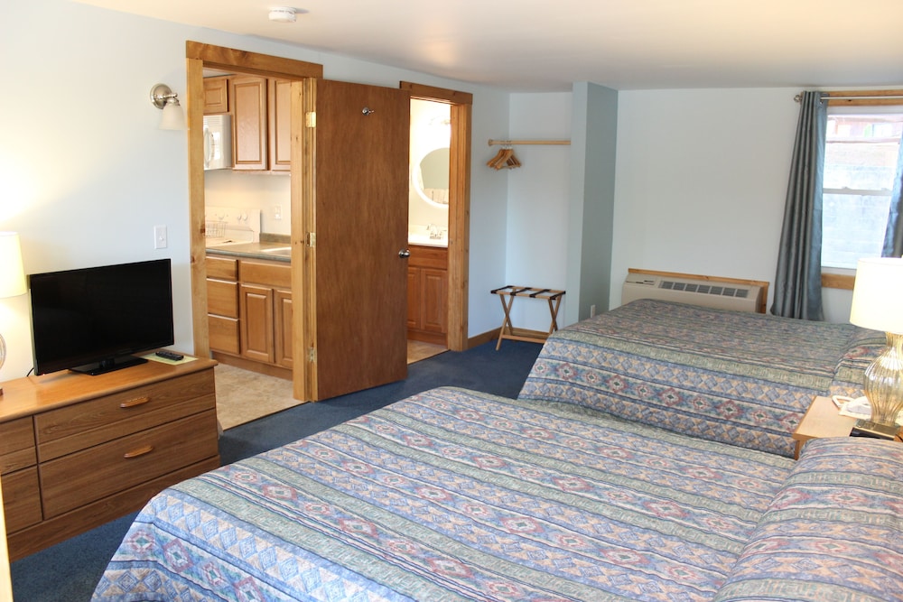 Nootka Lodge 21/50