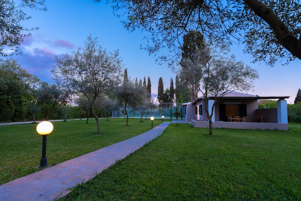 Folies Corfu Hotel Apartments 37/50