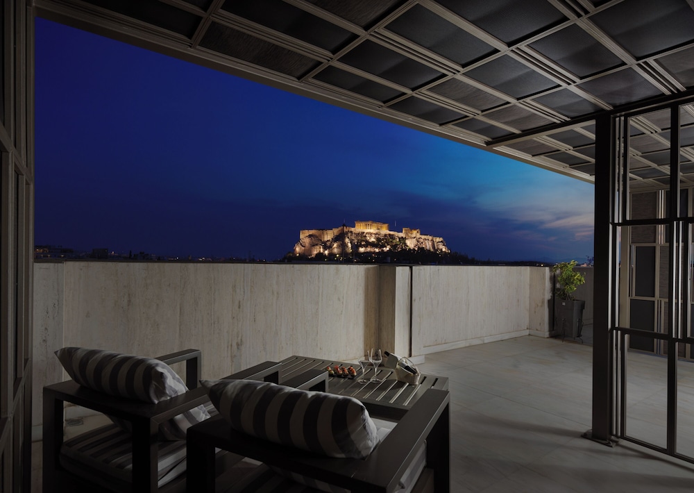 NJV Athens Plaza 42/75