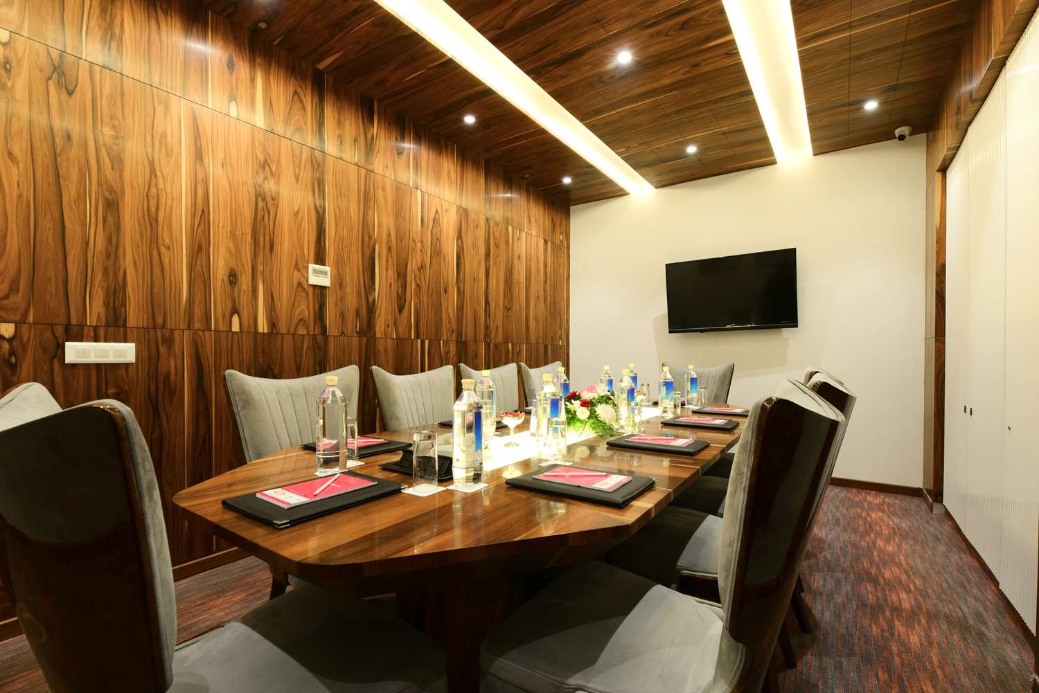 Surestay Hotel By Best Western Model Town Amritsar 24/30