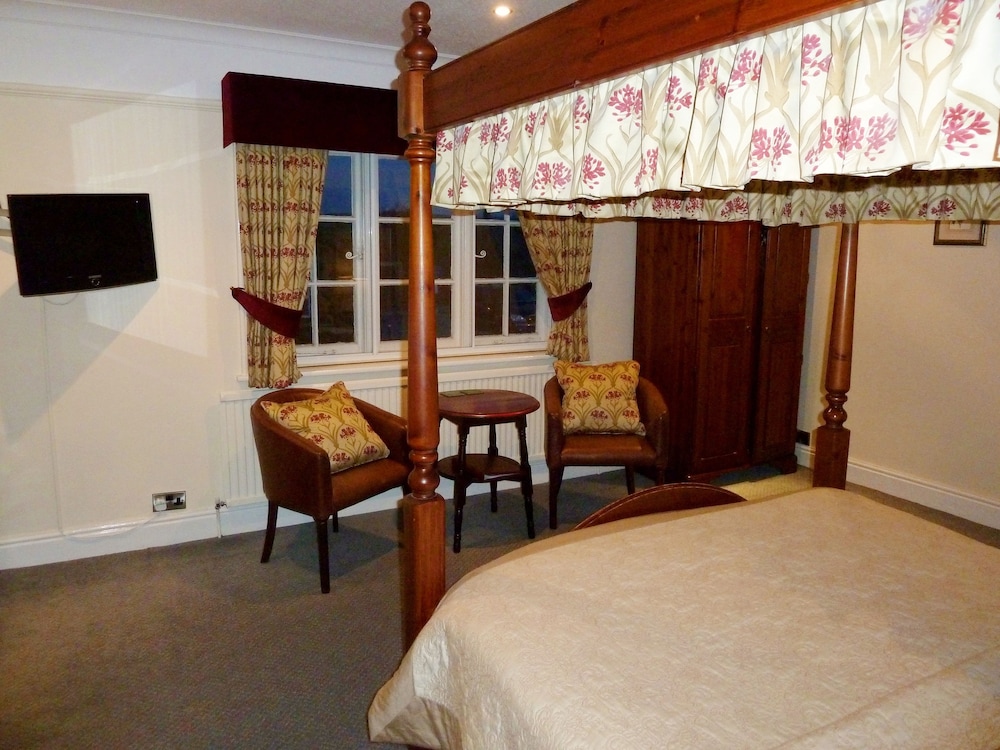 Blacksmiths Arms Inn 7/53
