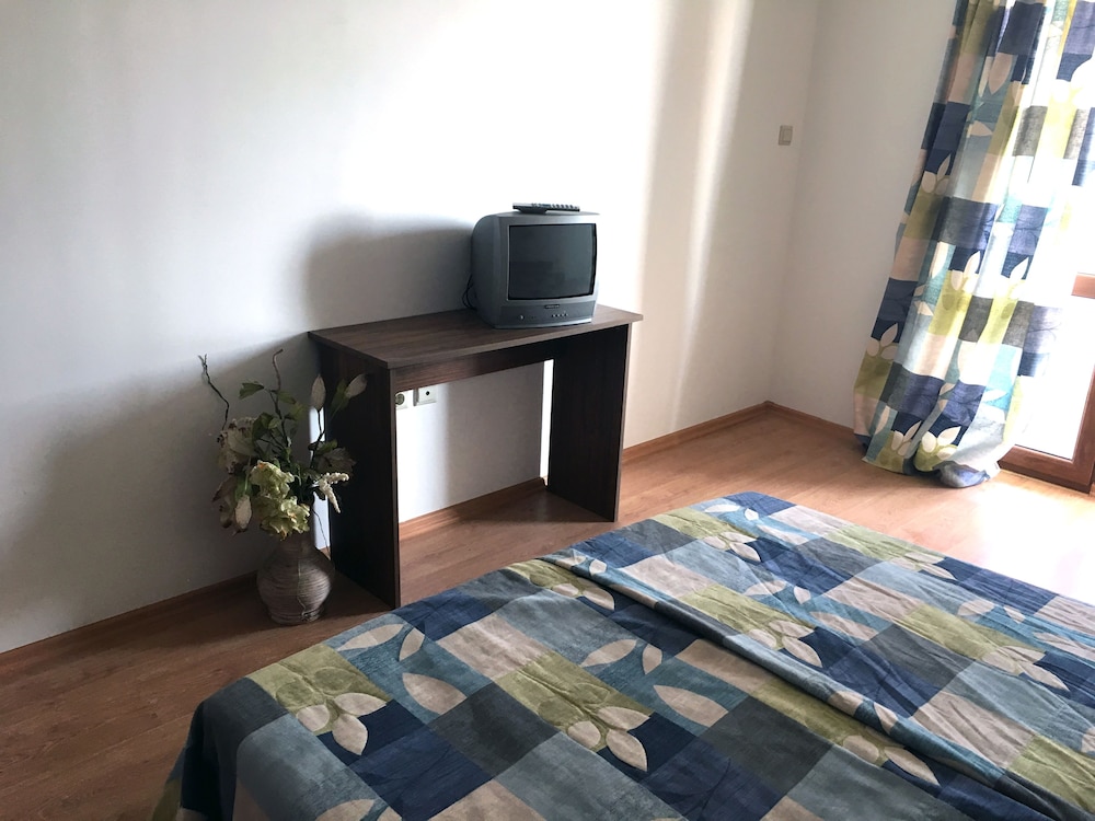 Gardenia Hills 25/72