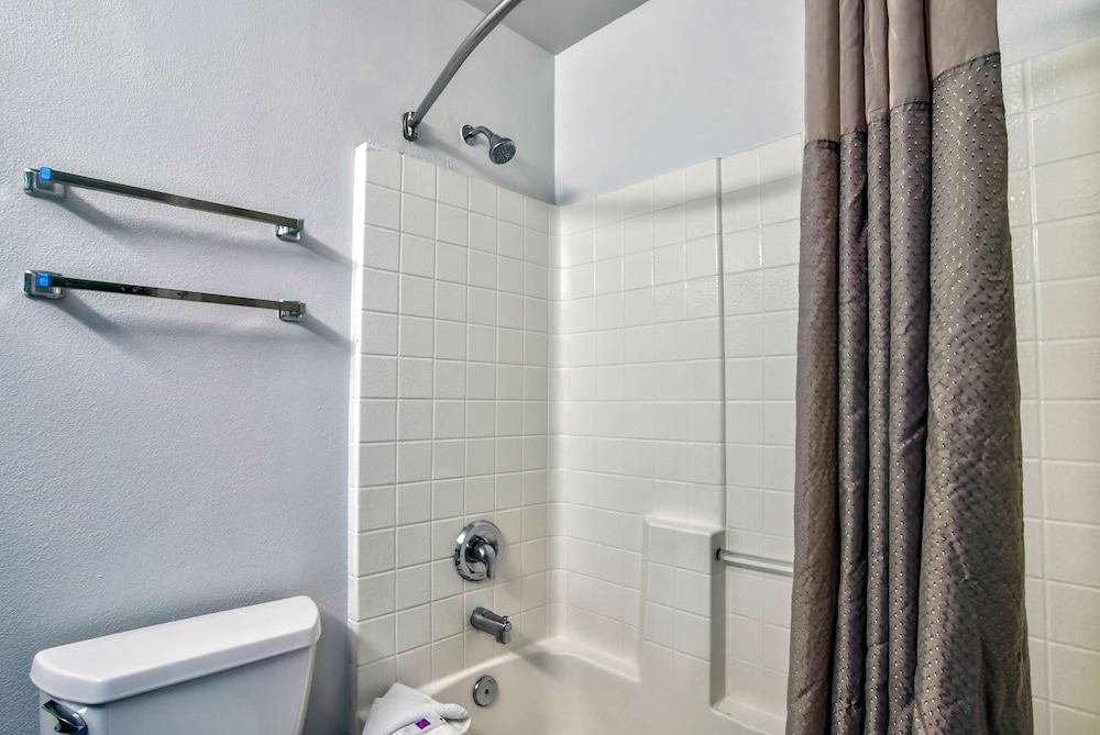 Motel6 Hesperia, CA - West Main Street - I-15 58/60
