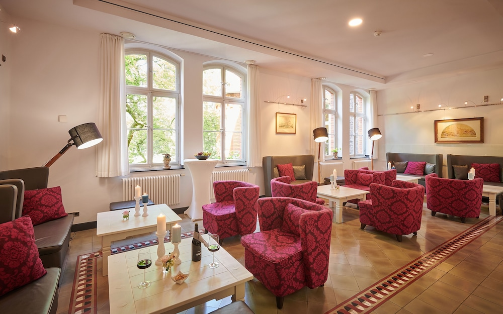 Mutterhaus Dusseldorf Hotel 7/20