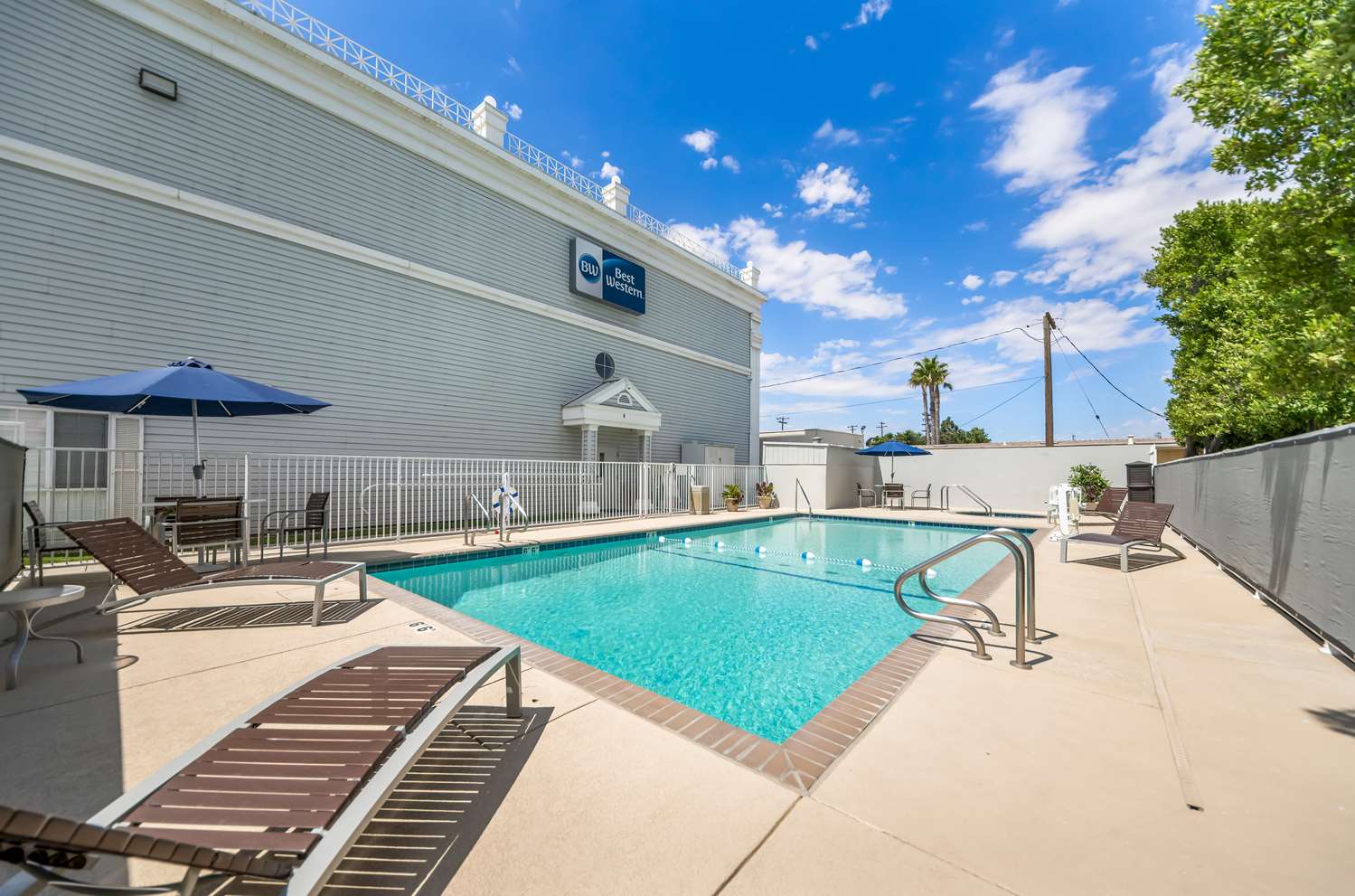 Best Western Executive Inn Los Banos 32/33