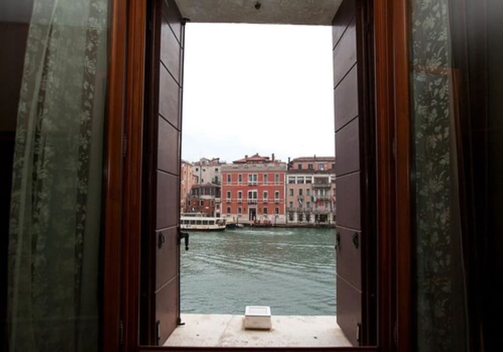 PALAZZO BARBARIGO SUL CANAL GRANDE 41/44