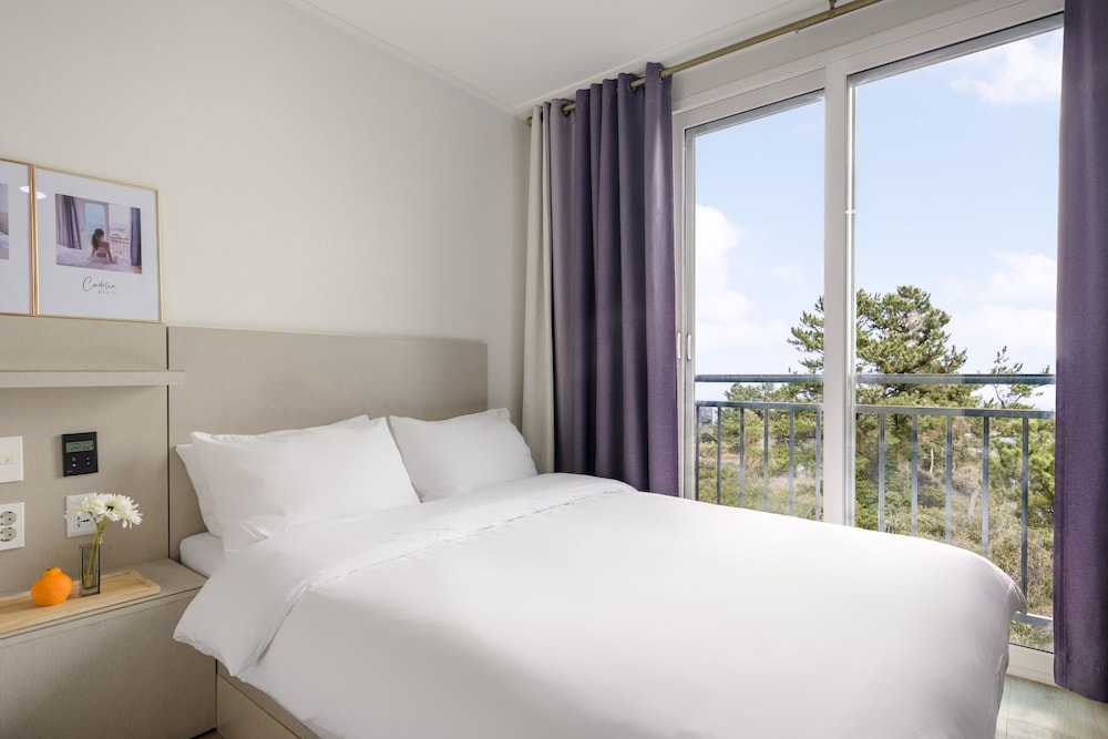STANDARD, TWIN BEDS, ANNEX