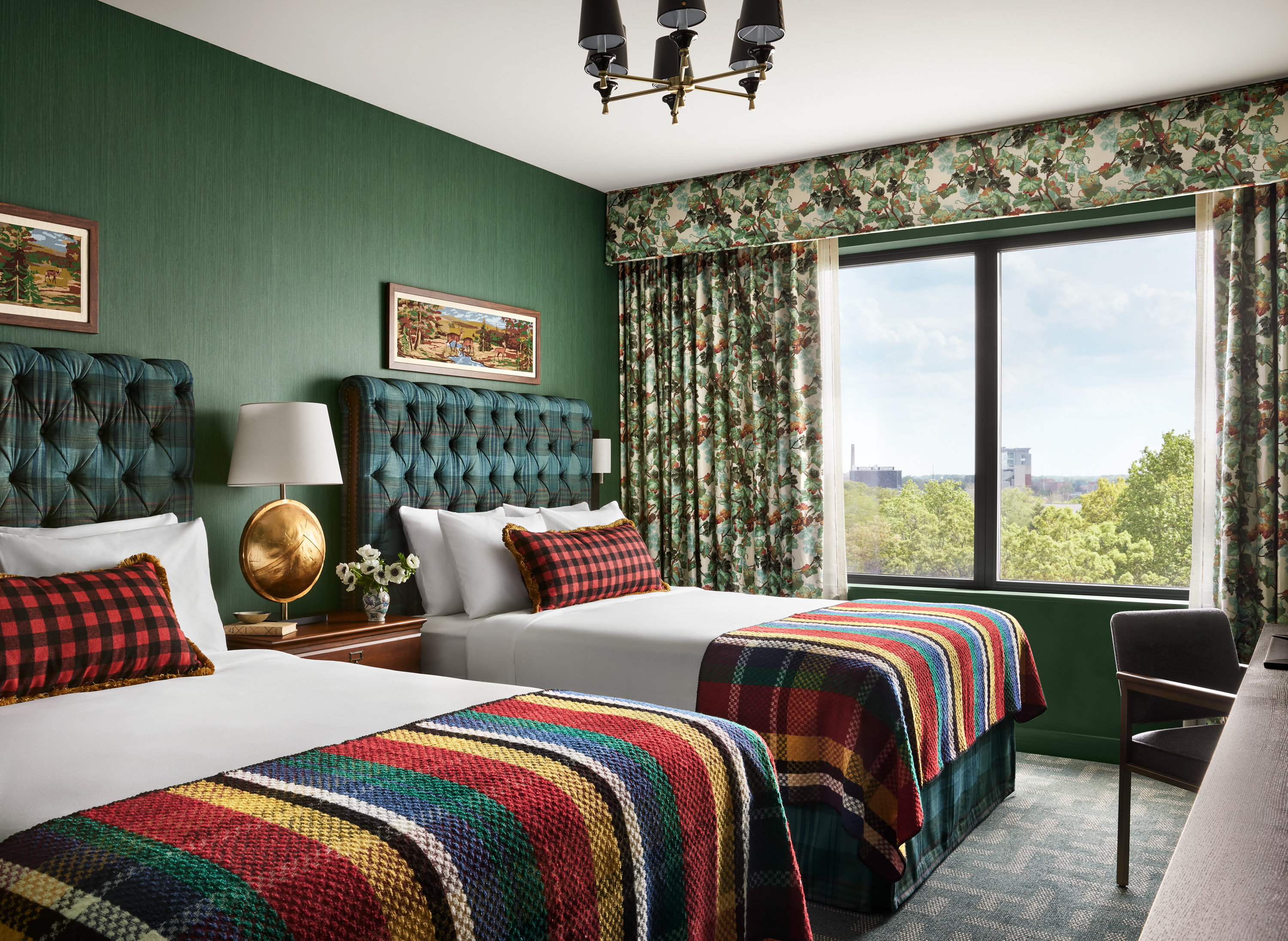 Graduate, 2 Queen Beds, Courtyard View