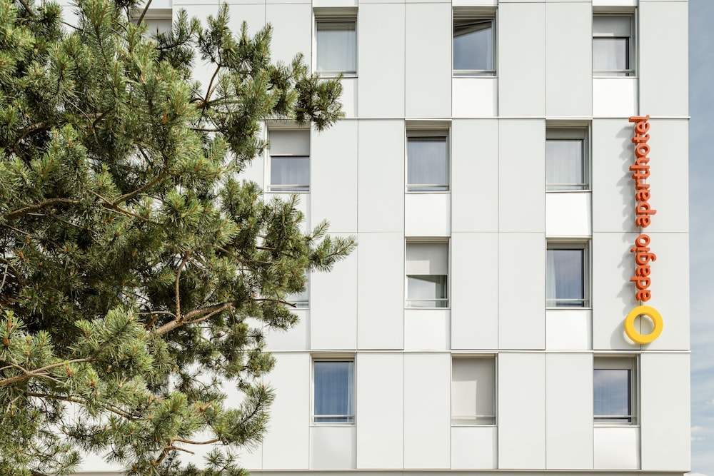 Aparthotel Adagio Access Paris Massy Gare Tgv 2/69