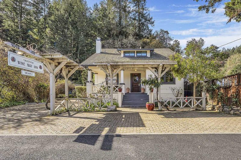 Calistoga Wine Way Inn 40/40