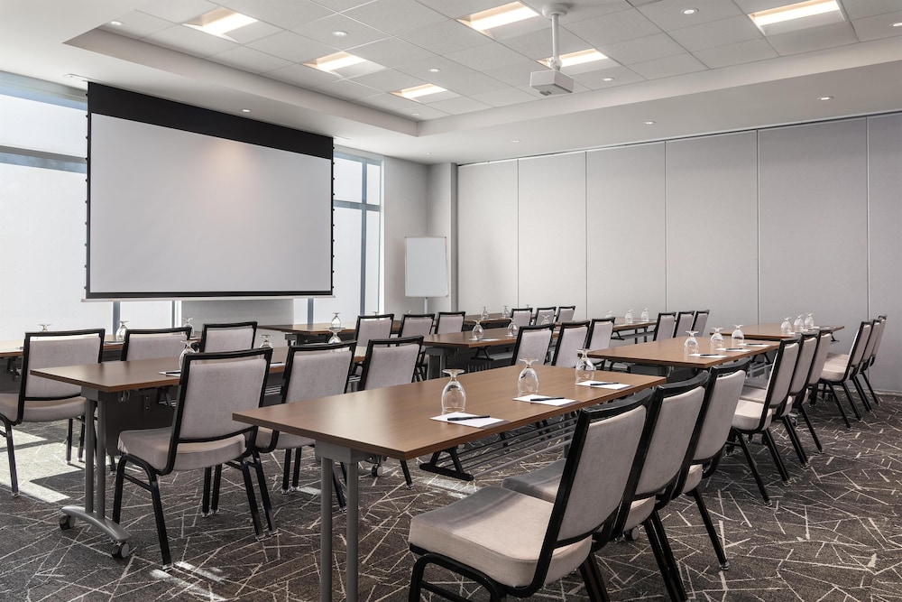 Hyatt Place Toronto Airport 41/50