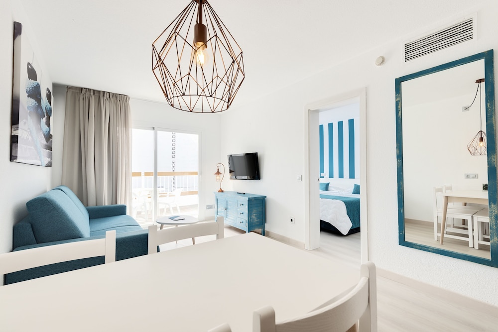 1 BEDROOM, APARTMENT