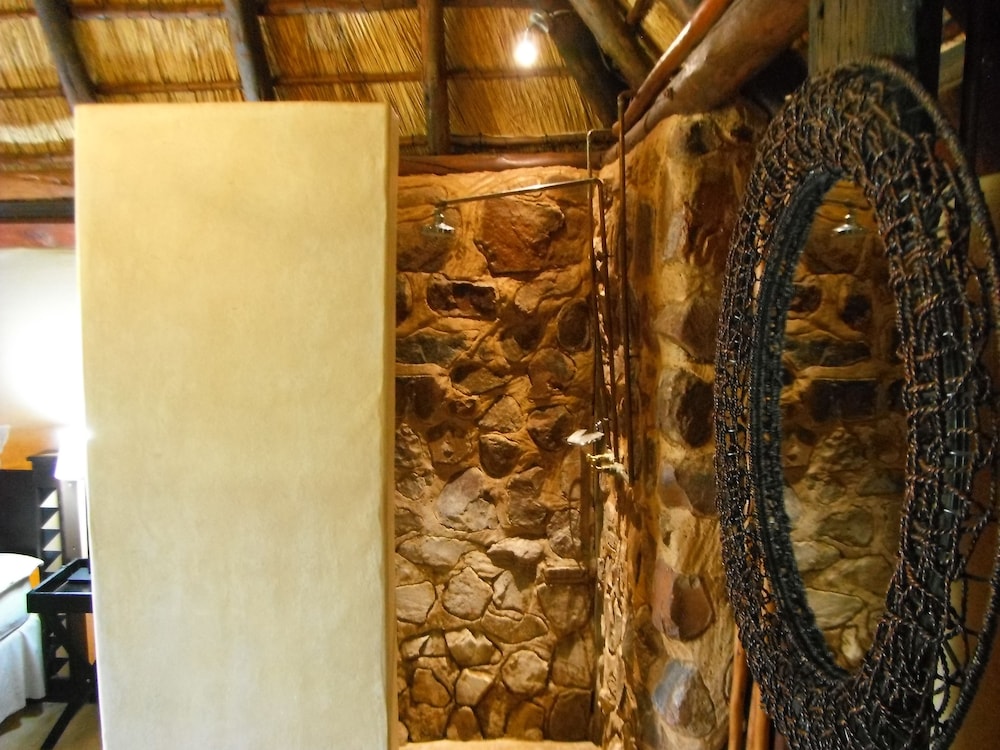 Mangwa Valley Game Lodge 22/50