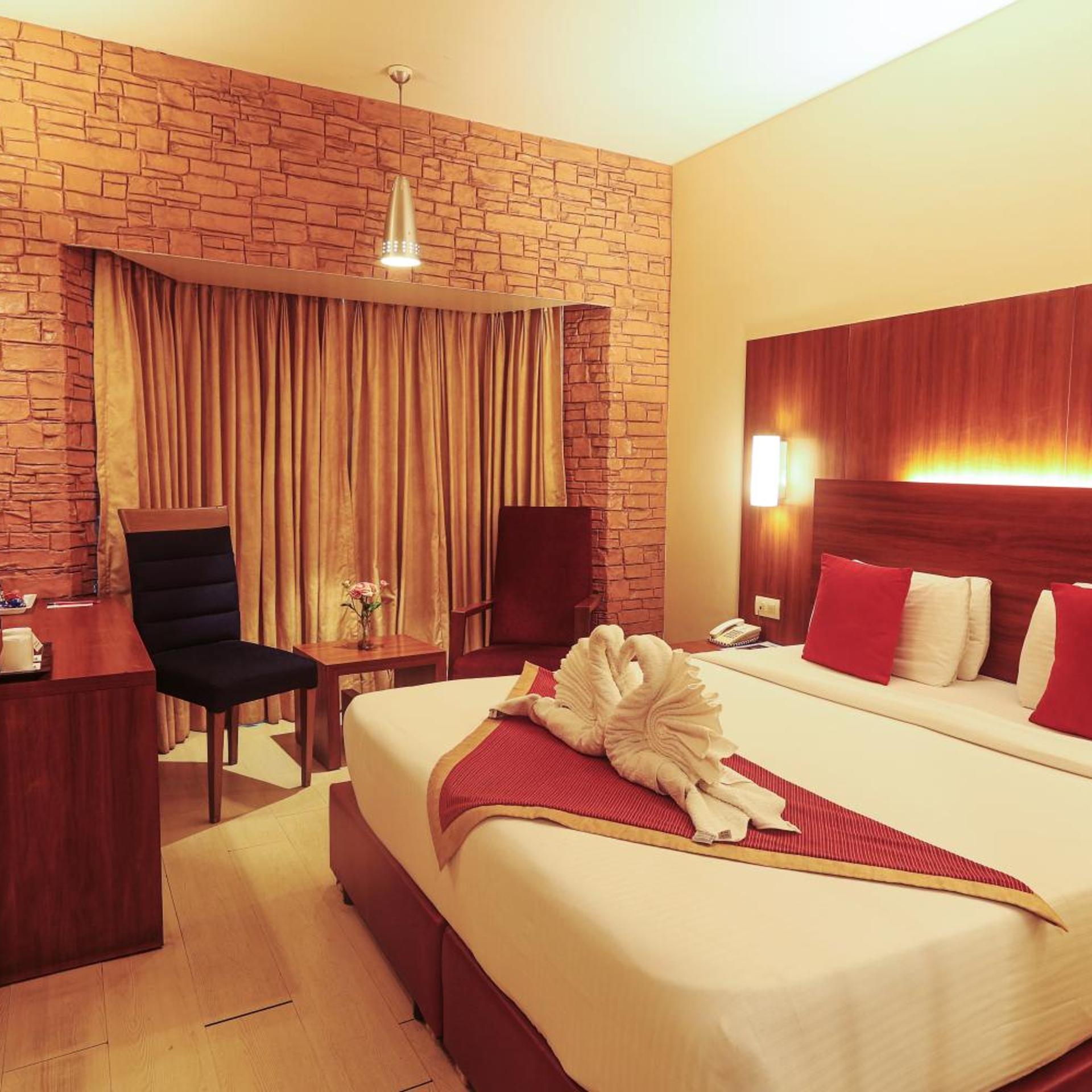 Oyo Premium Deccan Apte Road 14/55