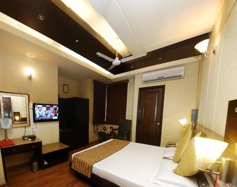 ROYAL CASTLE GRAND 24/27
