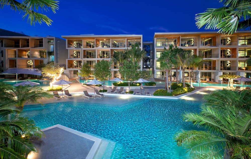 Wyndham Grand Nai Harn Beach Phuket 46/50