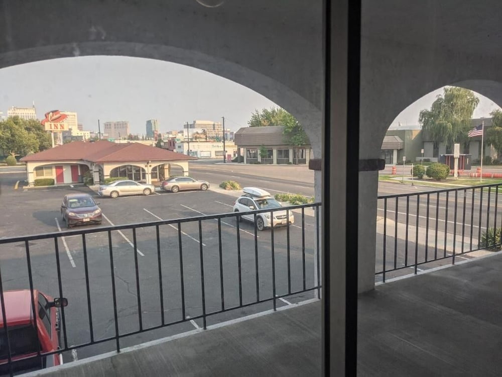 Cabana Inn 37/53