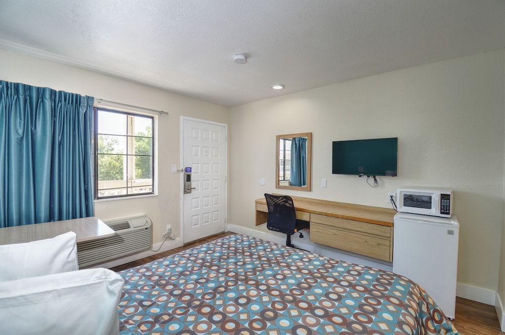 Vagabond Inn Buttonwillow North I-5 14/39