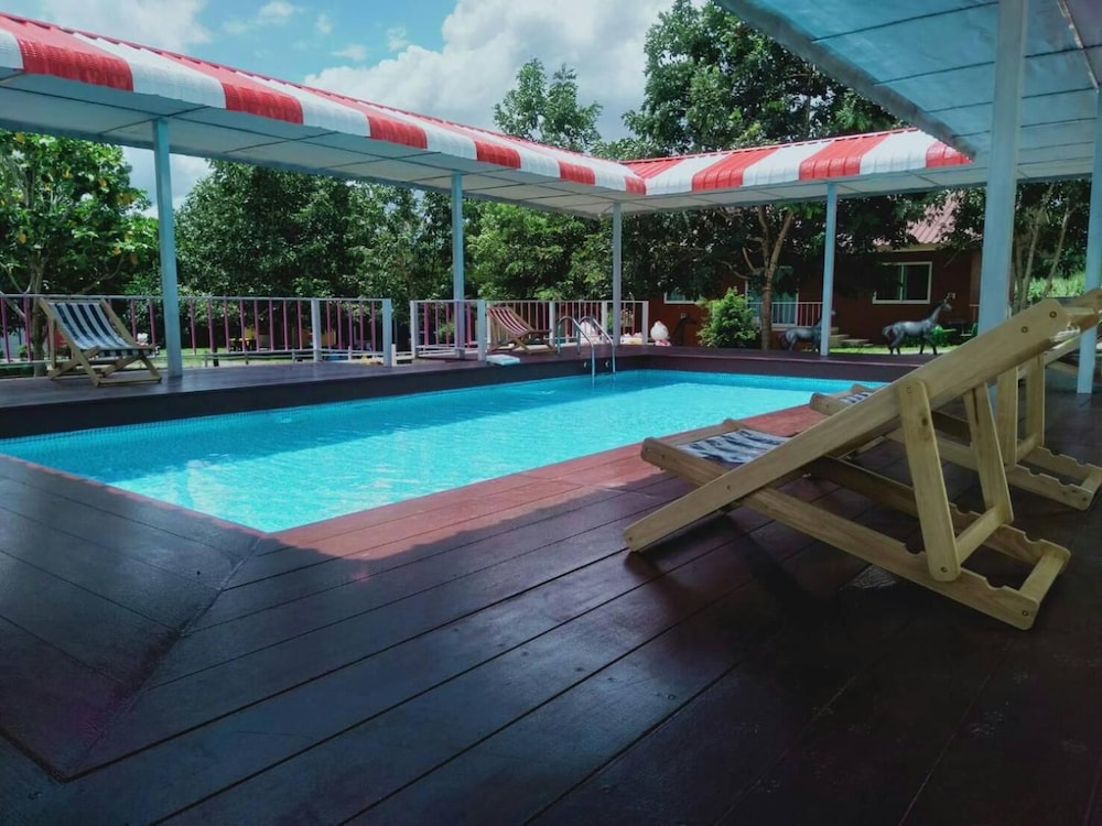 Rai Phurak Resort 49/50