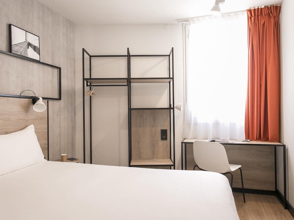 Ibis Avignon Sud 22/72