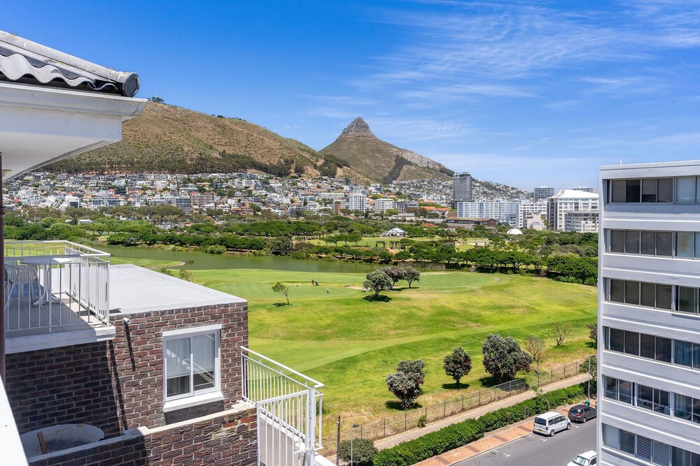 Mouille Point Village 7/50