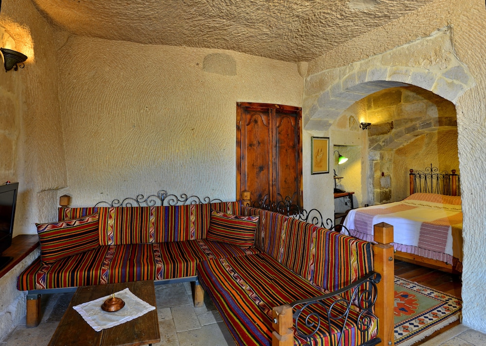 Kelebek Special Cave Hotel 57/84