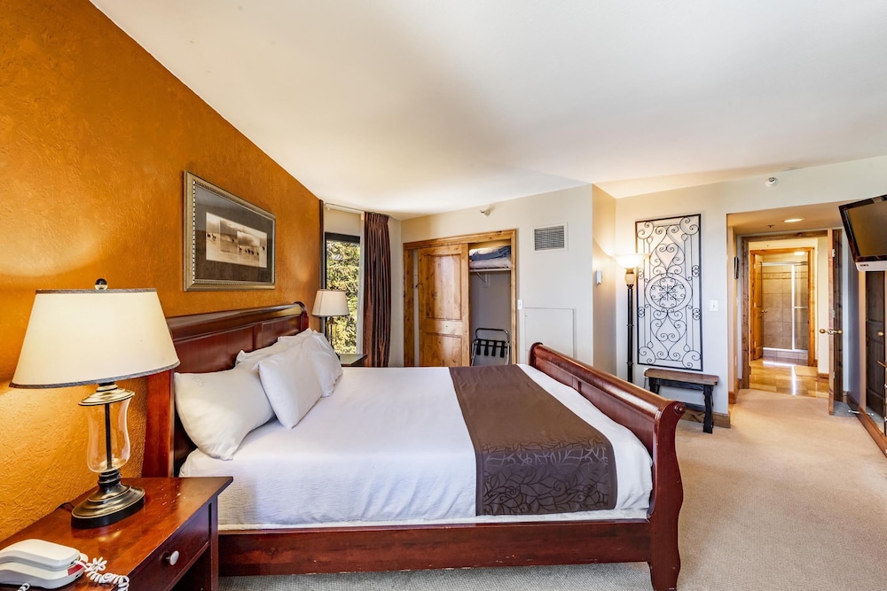Silver King Hotel 30/75