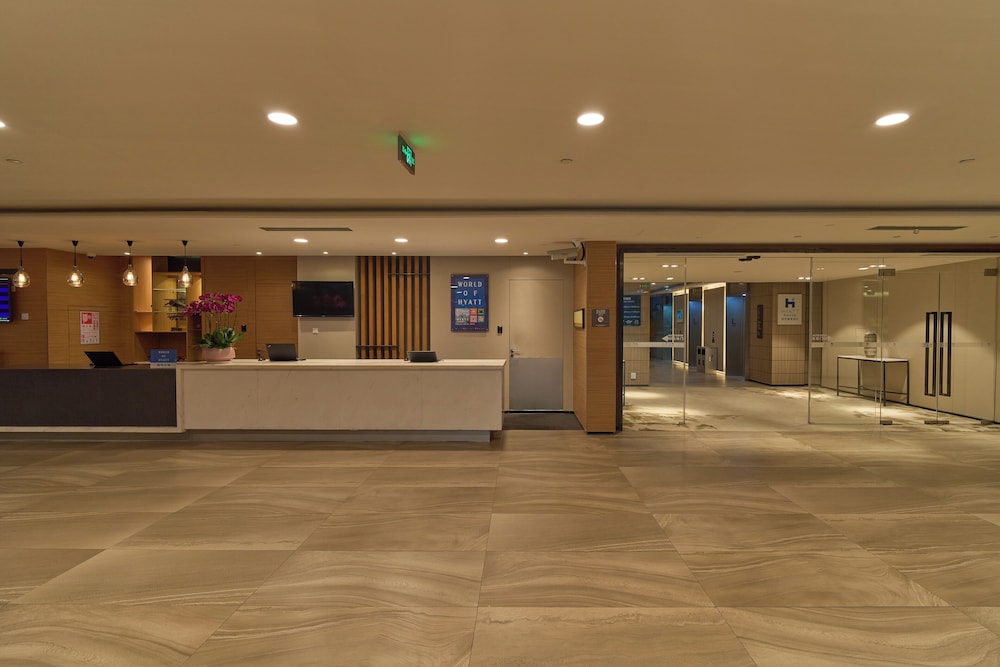 Hyatt Place Shenzhen Airport 9/70
